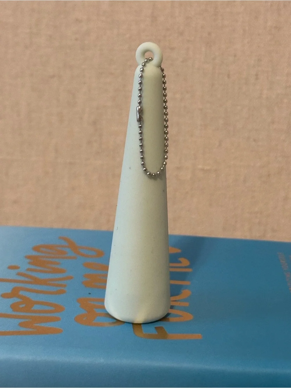 VT Cosmetics (LE) Keyring with Reedle Shot Lip Plumper